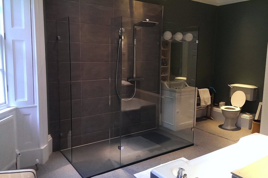 bespoke glass shower screens