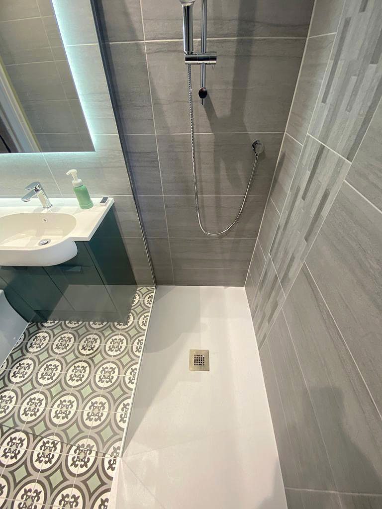 Large Drench Base 1700x800mm shower tray in pure white replaced the bath in this family bathroom refurbishment by Room H2o